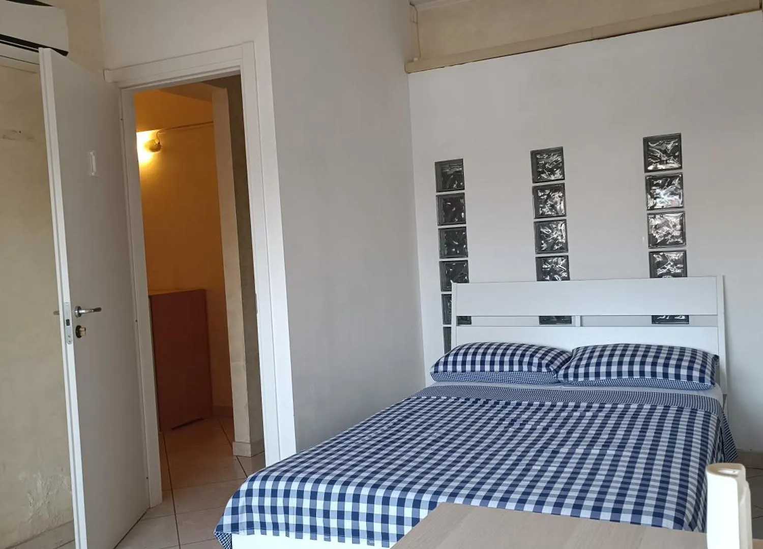 Milanoletto Suite Room 0*, Milano Italien