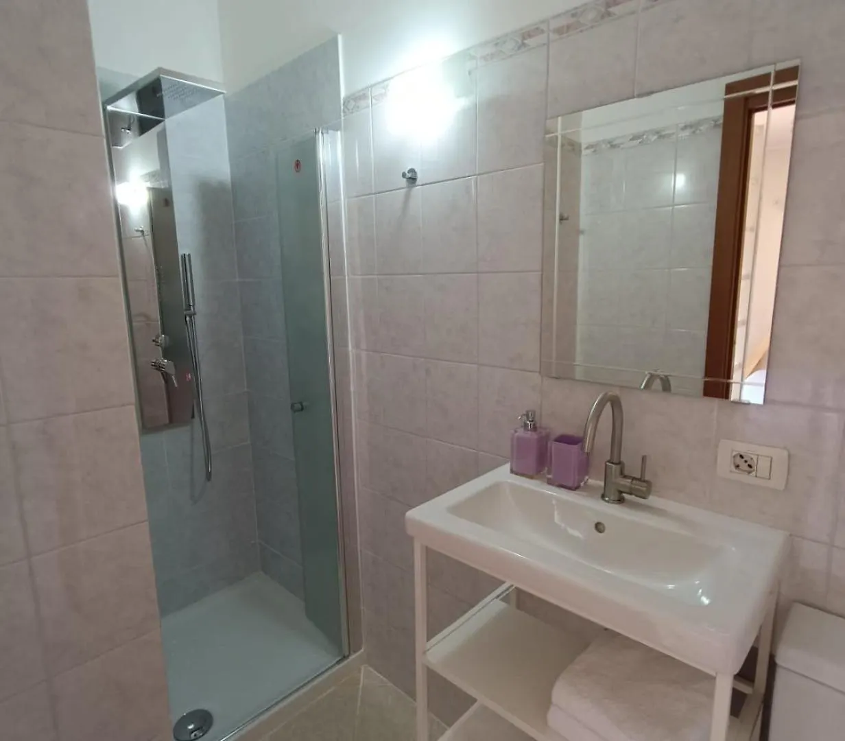 Milanoletto Suite Room 0*, Milano Italien